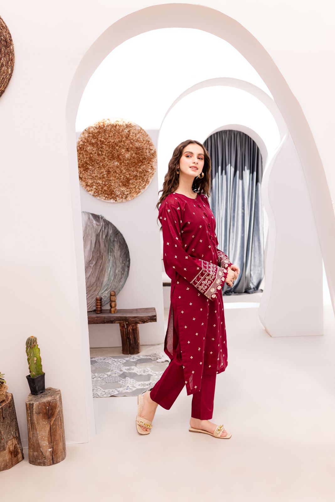 Pop Garnet 2-Piece Embroidered Lawn Ensemble